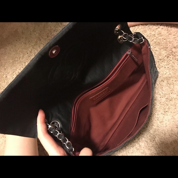 more photos! Chanel cc printed bag - Picture 2 of 7